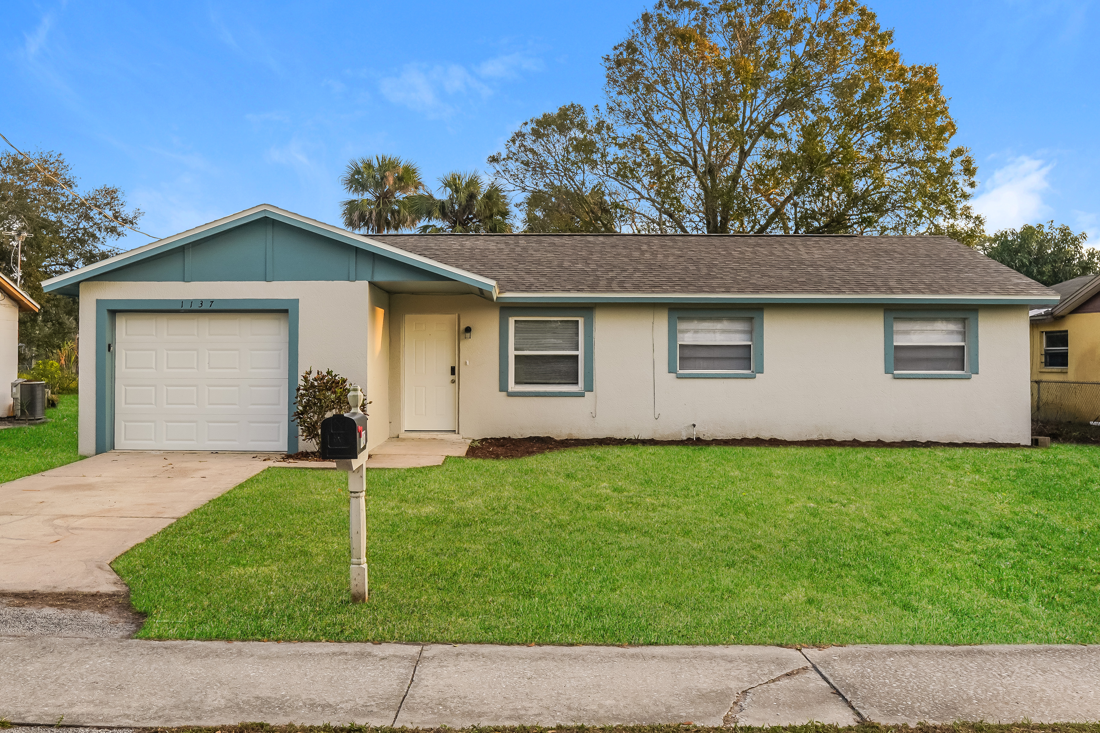 1137 Swan St Melbourne, FL 32935